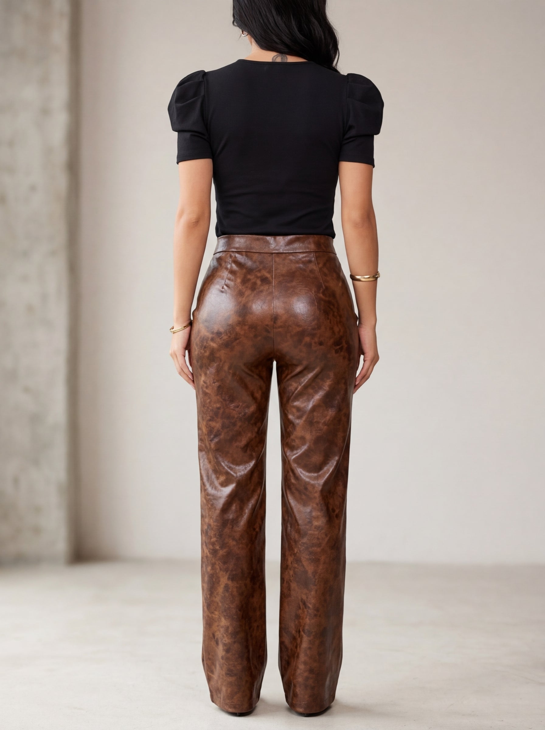 Pantalón Cuero Viejo